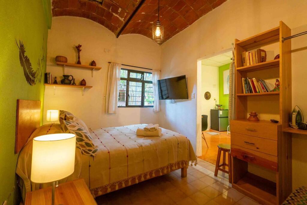 Chill Green Beautiful Downtown Area Tv Good Wifi Oaxaca Exterior foto